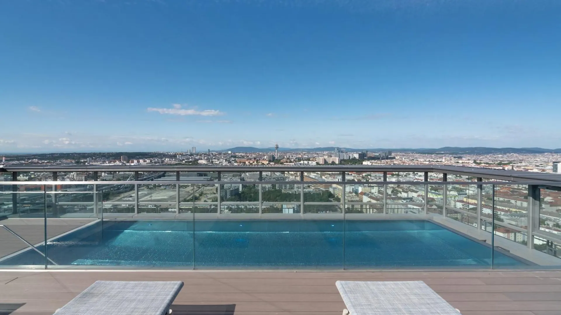 Hoch Hinaus - Pool Am Dach, Rundum Balkon Mit Traumaussicht Apartment Vienna